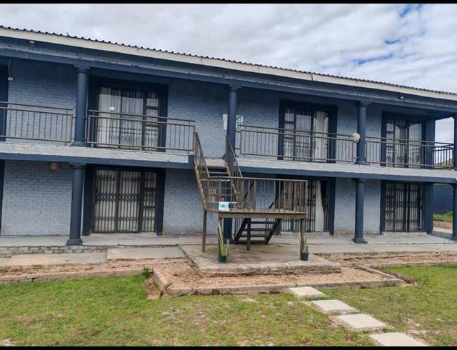 8 BEDROOM APARTMENT FOR SALE IN MANKWENG